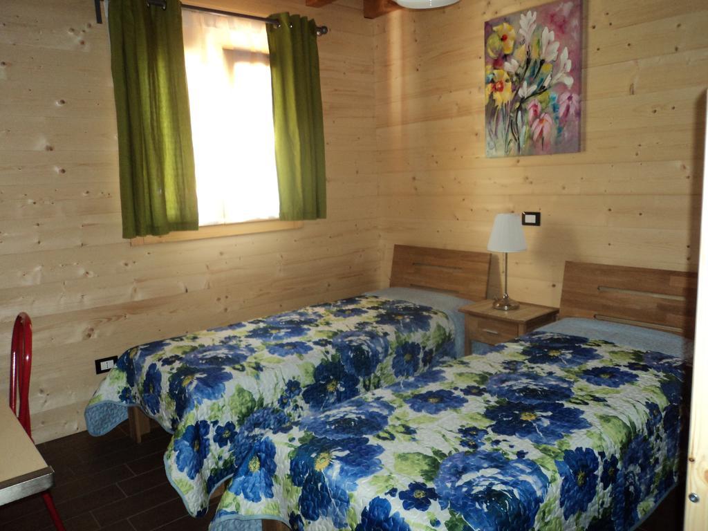 לינה וארוחת בוקר Fiavè Chalet Trentino מראה חיצוני תמונה